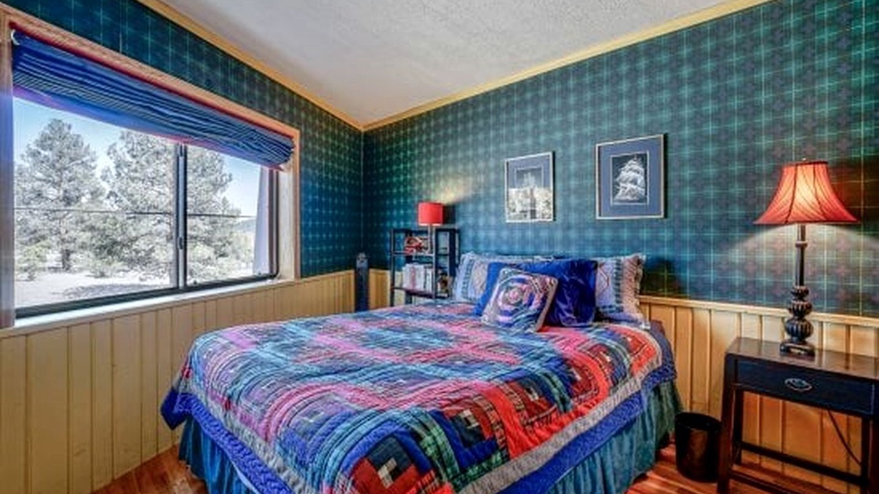 Photo of Bedroom in Parks