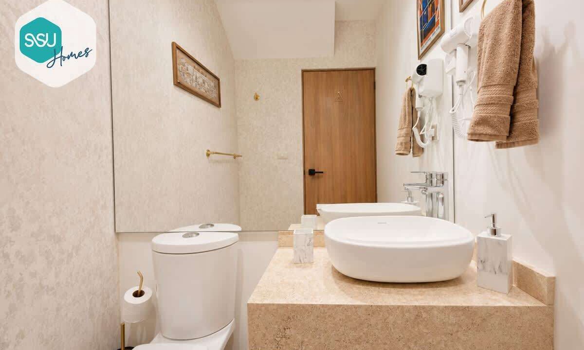 Photo of Bathroom in El Marques
