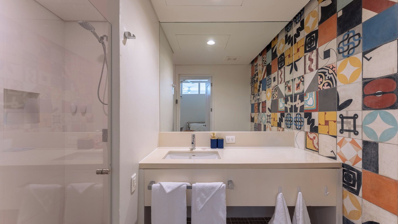 Photo of Bathroom in R