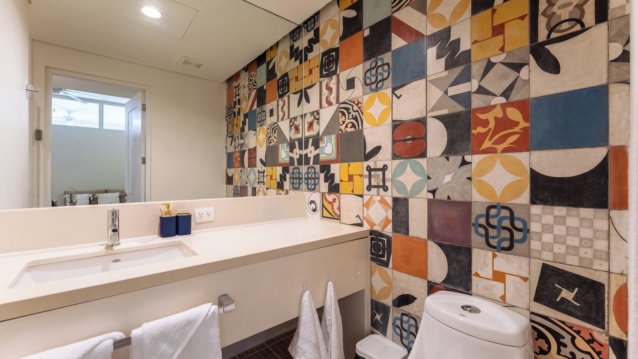 Photo of Bathroom in R