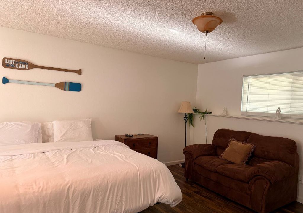 Photo of Bedroom in Oroville East