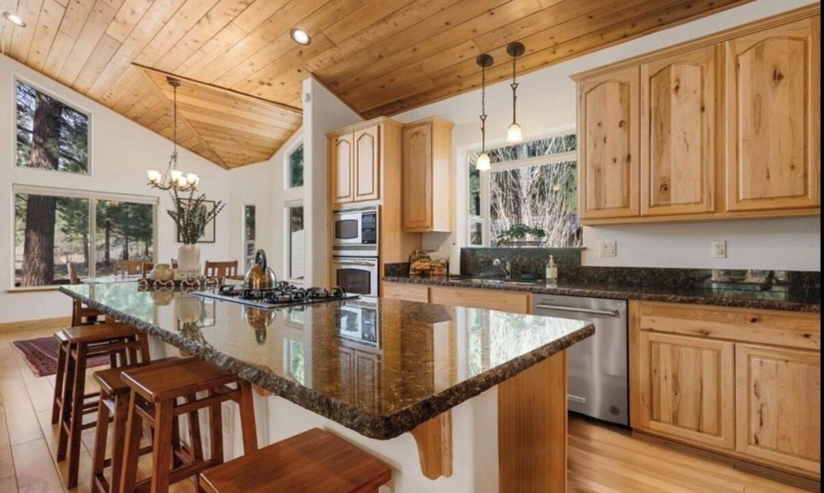 Photo of Kitchen in Black Bart