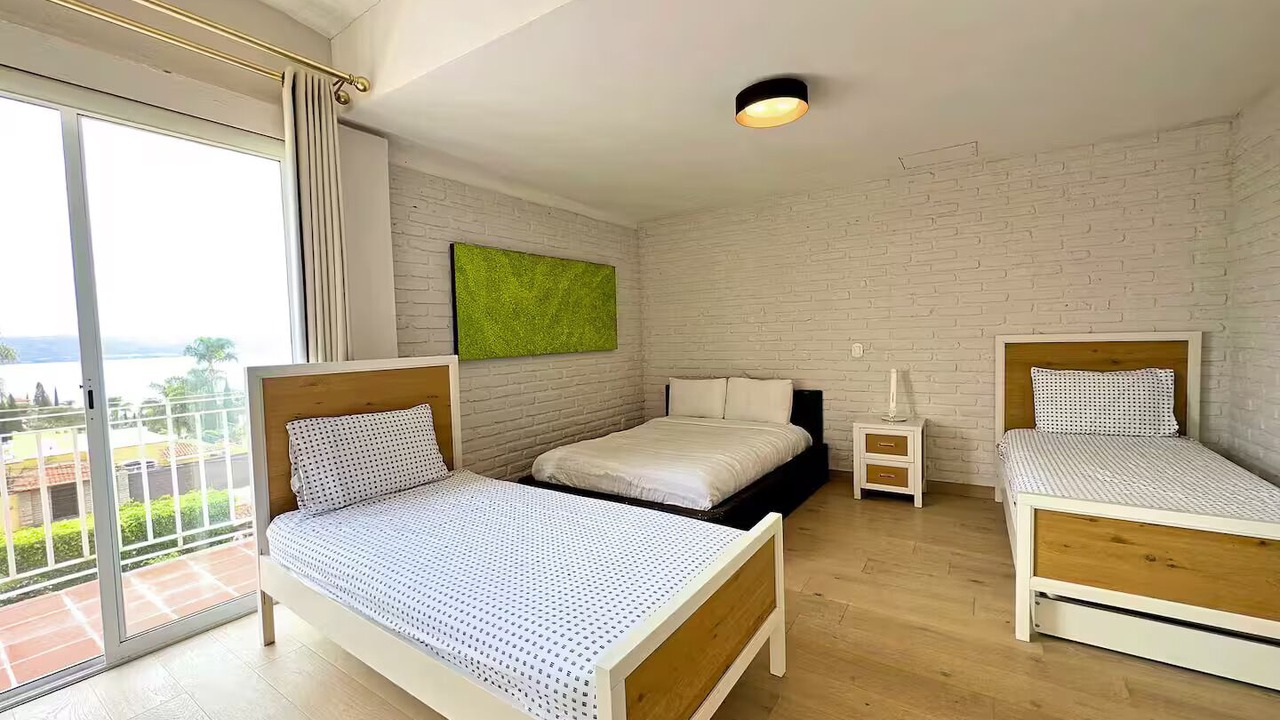 Photo of Bedroom in Raquet Club