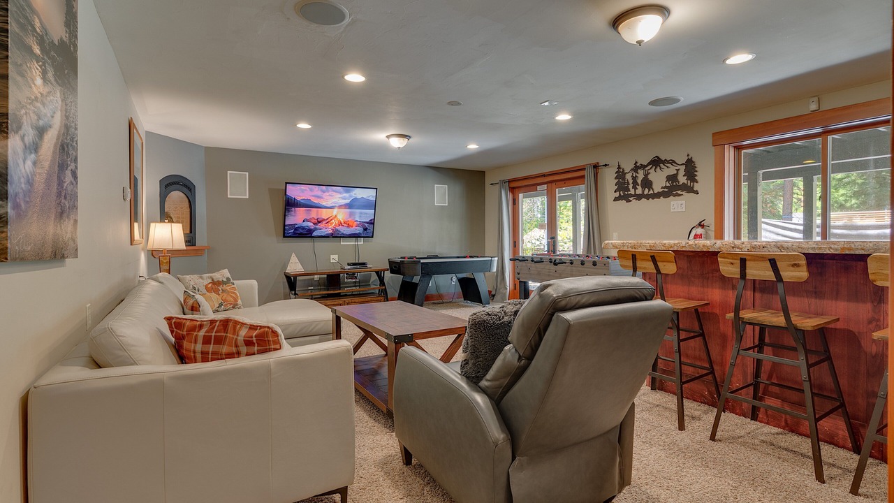 Photo of Bedroom in Country Club Estates