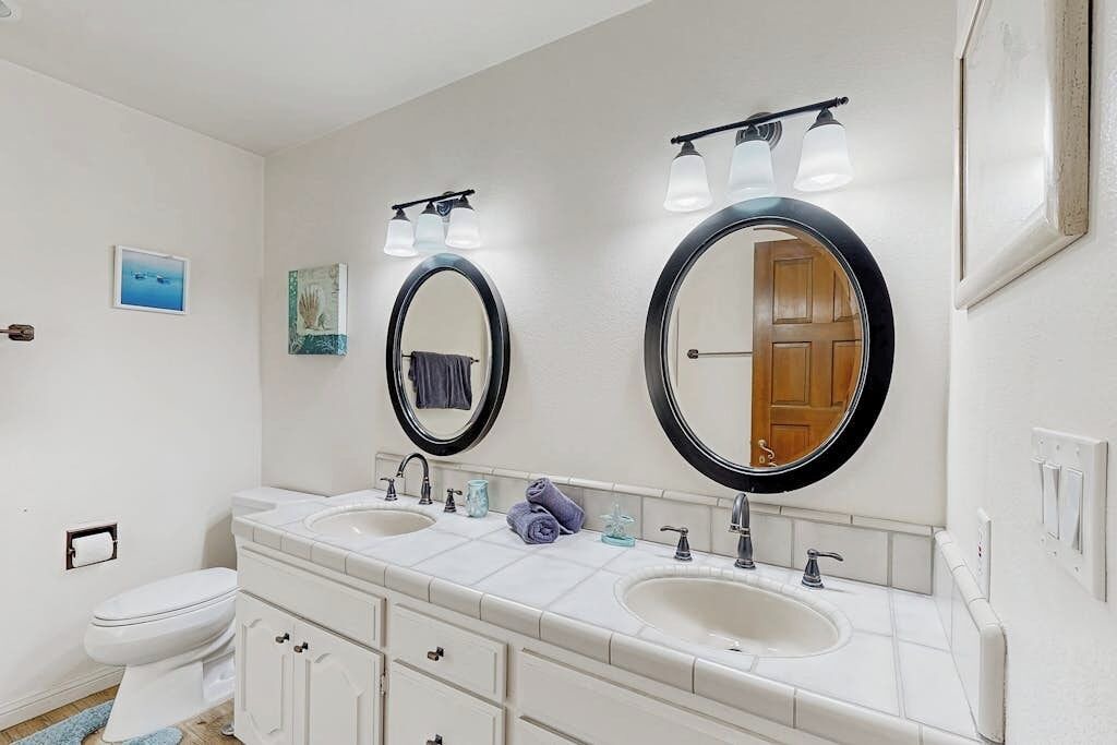 Photo of Bathroom in East Beach