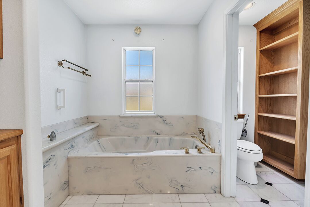 Photo of Bathroom in Canyon Lake