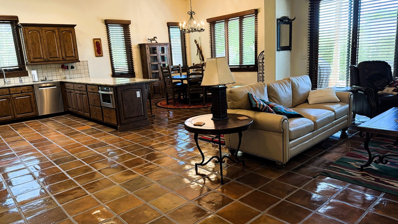 Photo of Livingroom in Tubac