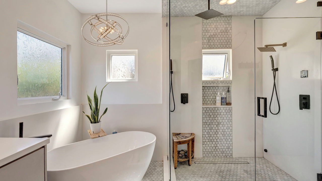 Photo of Bathroom in Ocean Beach