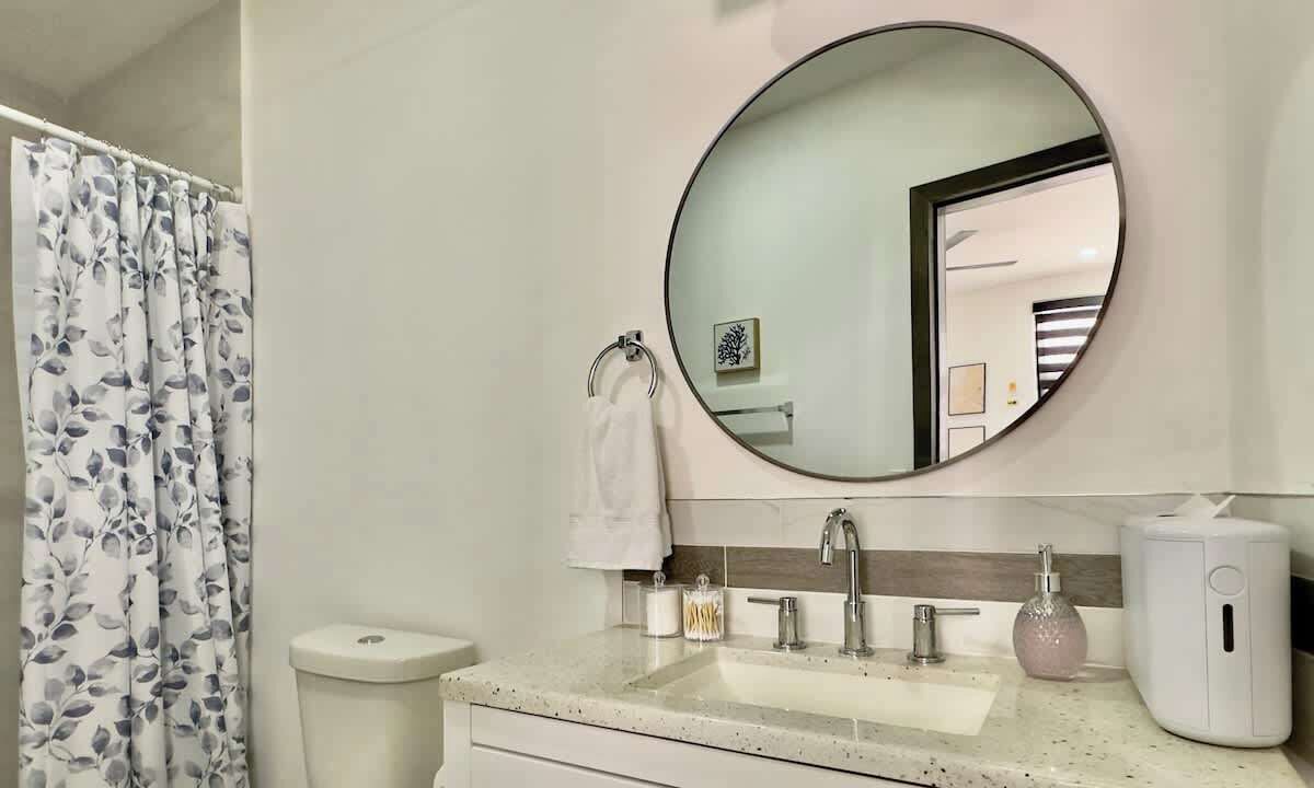 Photo of Bathroom in La Joya