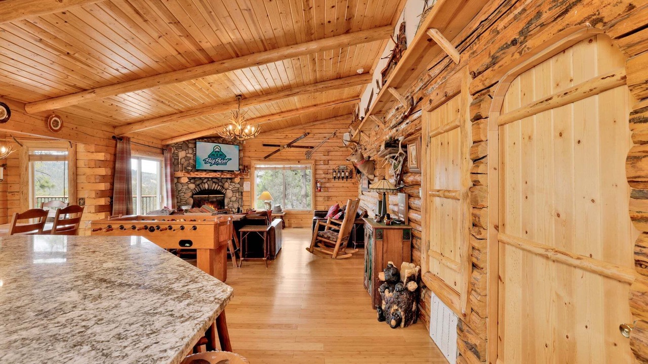 Photo of Livingroom in Upper Moonridge