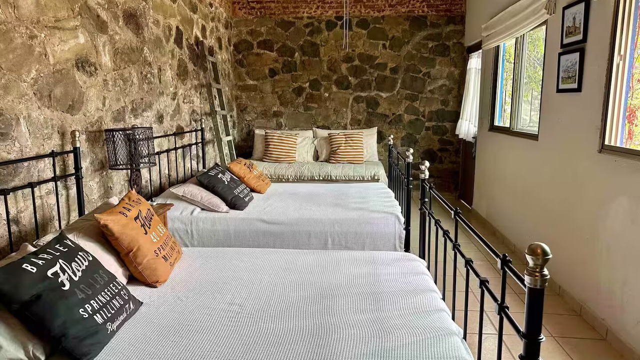 Photo of Bedroom in Raquet Club