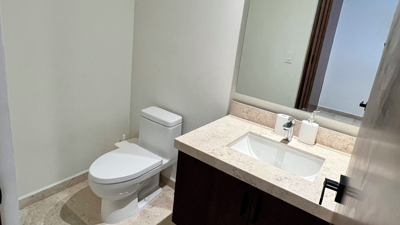 Photo of Bathroom in Miramar