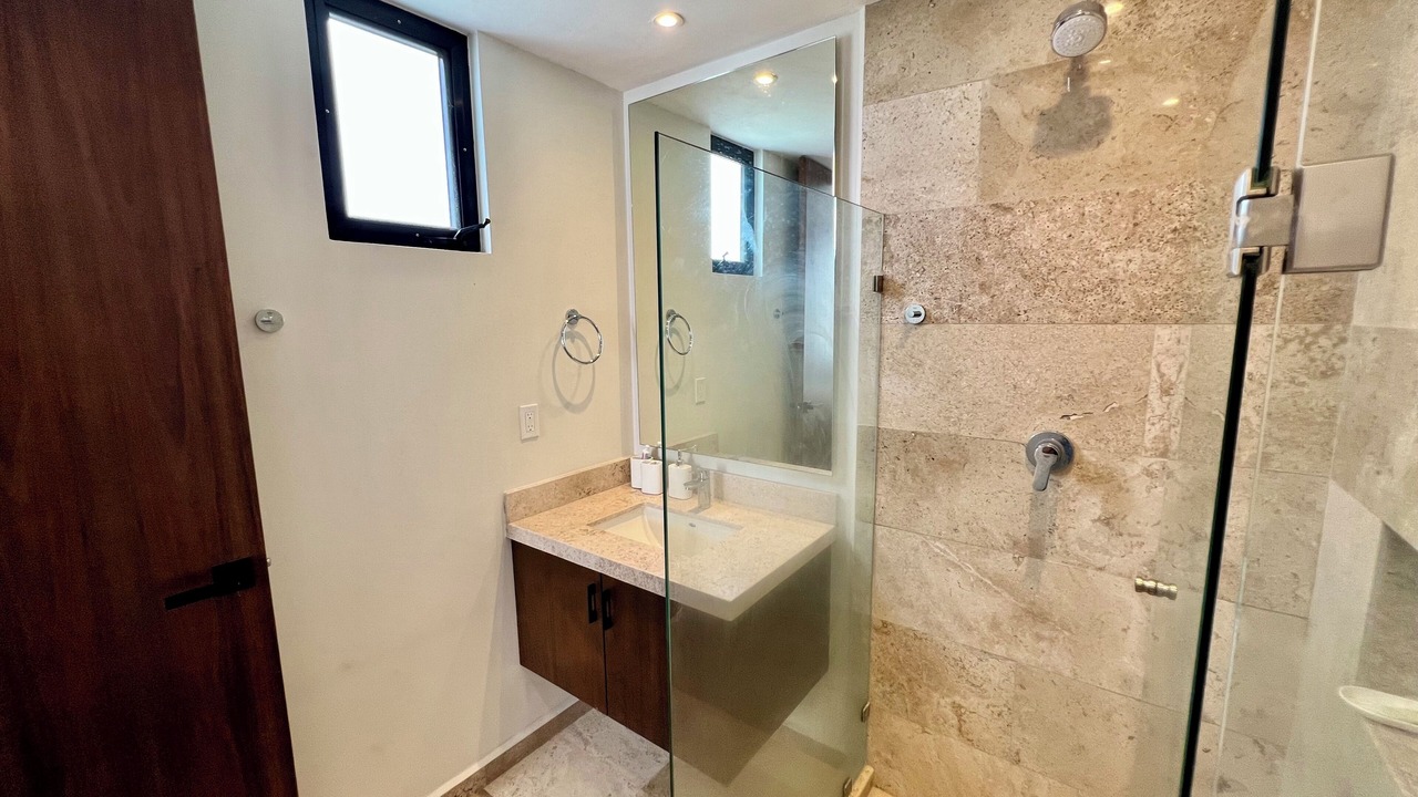 Photo of Bathroom in Miramar