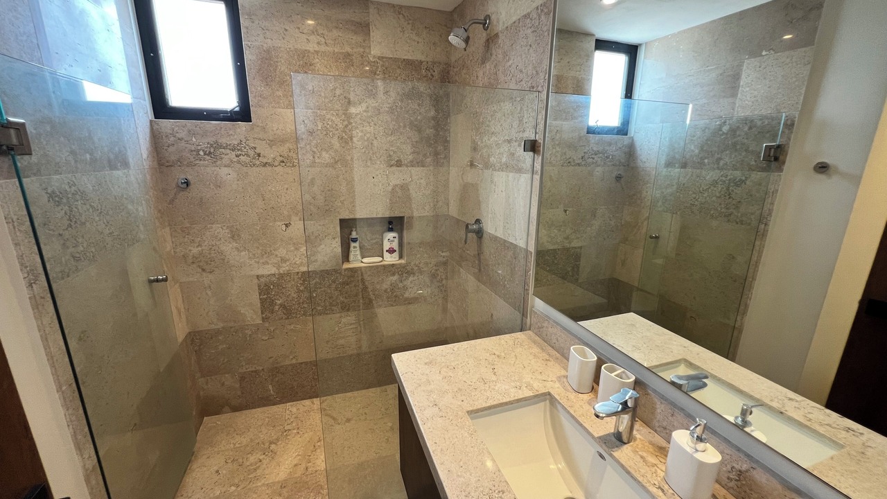 Photo of Bathroom in Miramar