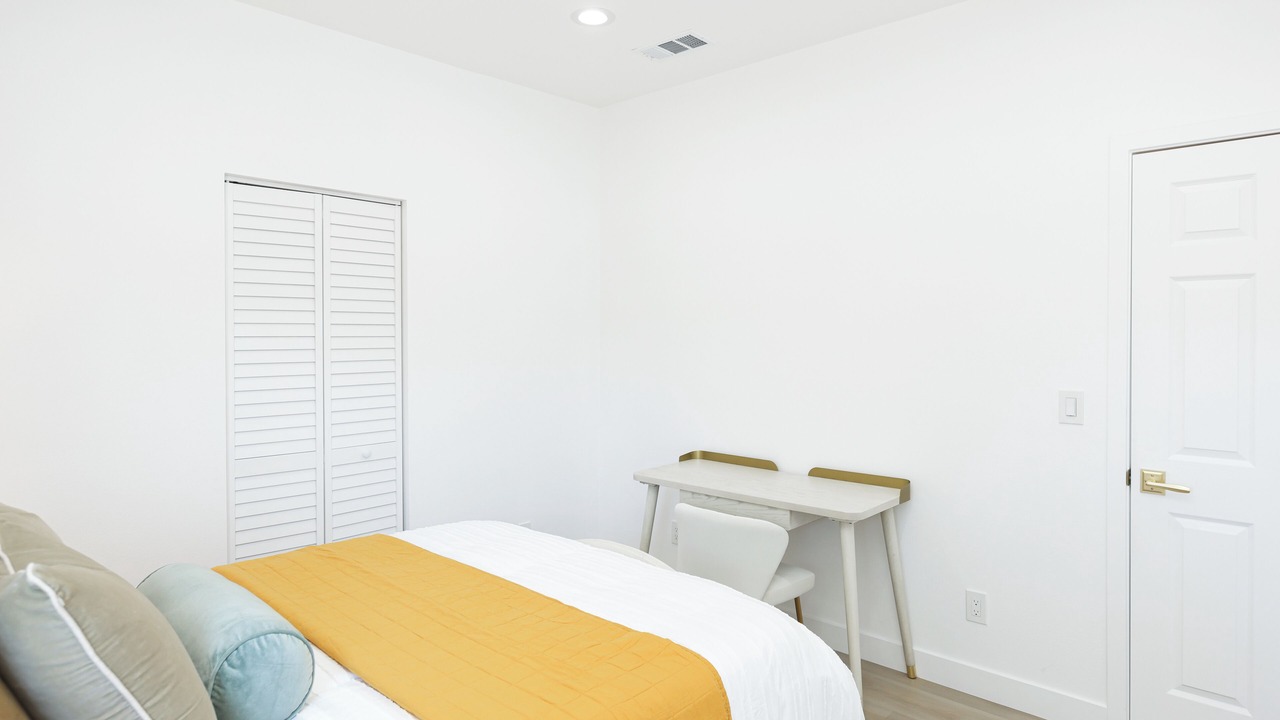 Photo of Bedroom in Fountain Valley