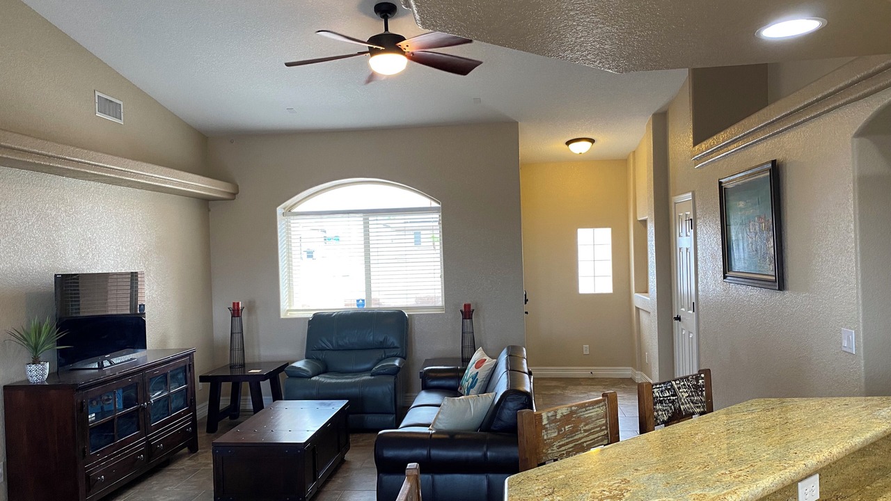 Photo of Livingroom in Lake Havasu City