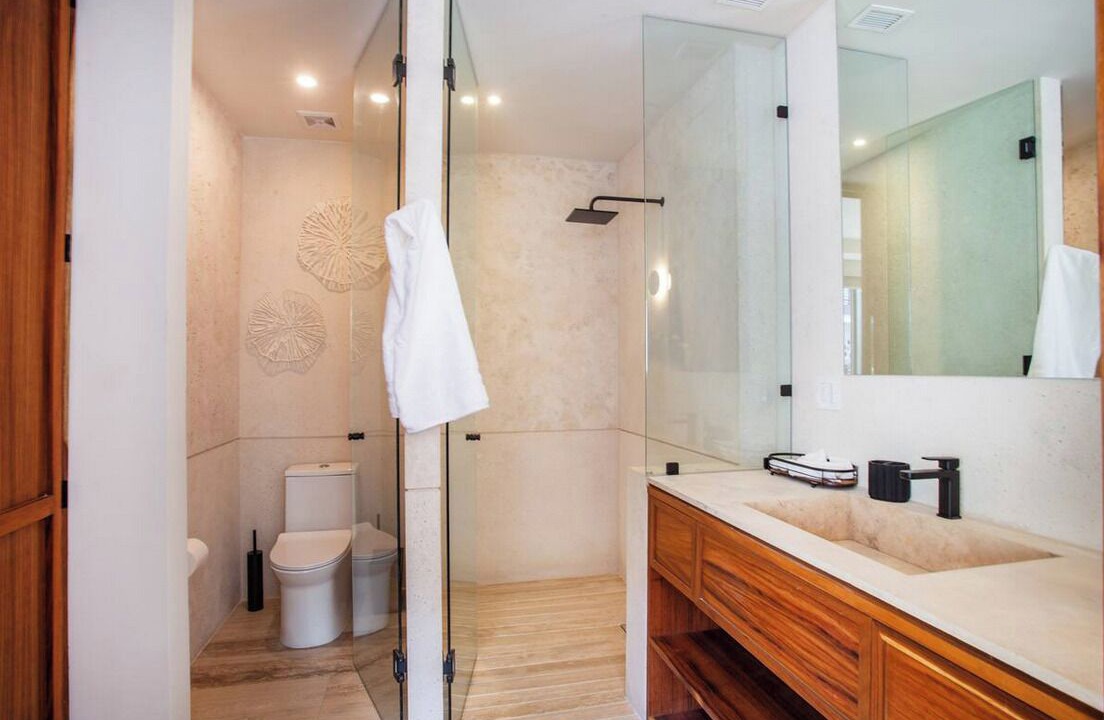 Photo of Bathroom in Romantic Zone