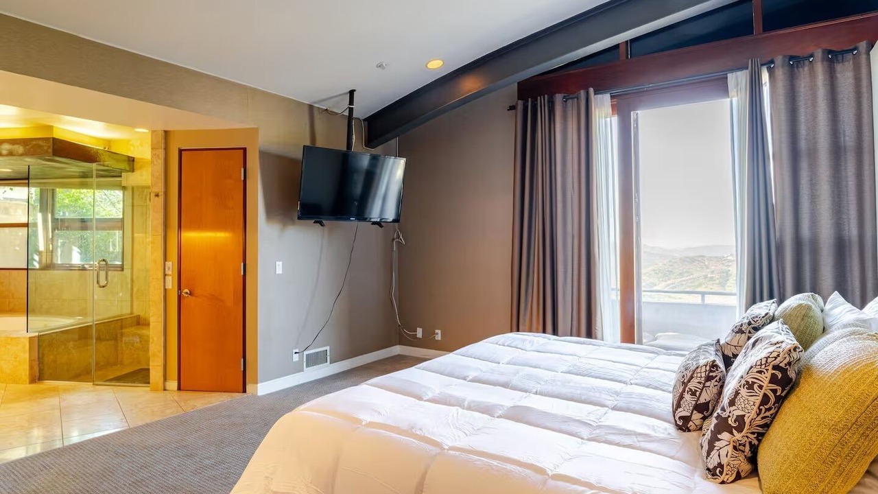 Photo of Bedroom in Mystic Hills