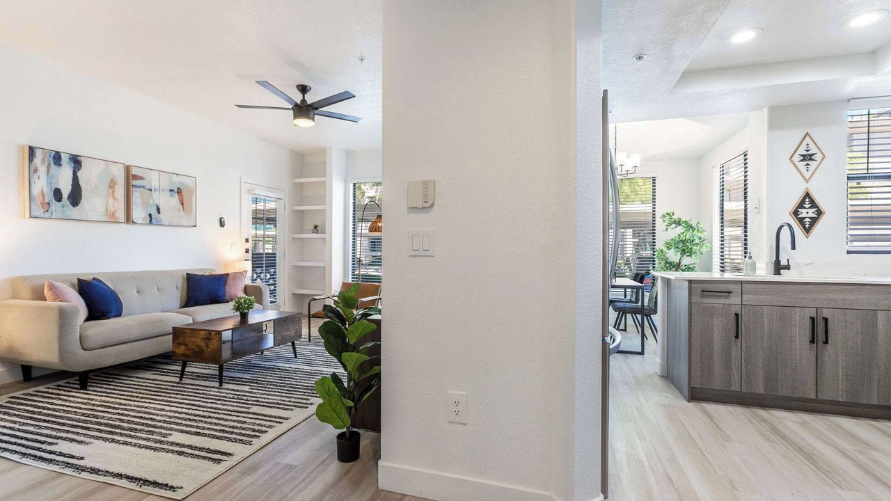 Photo of Livingroom in Desert Paradise Estates