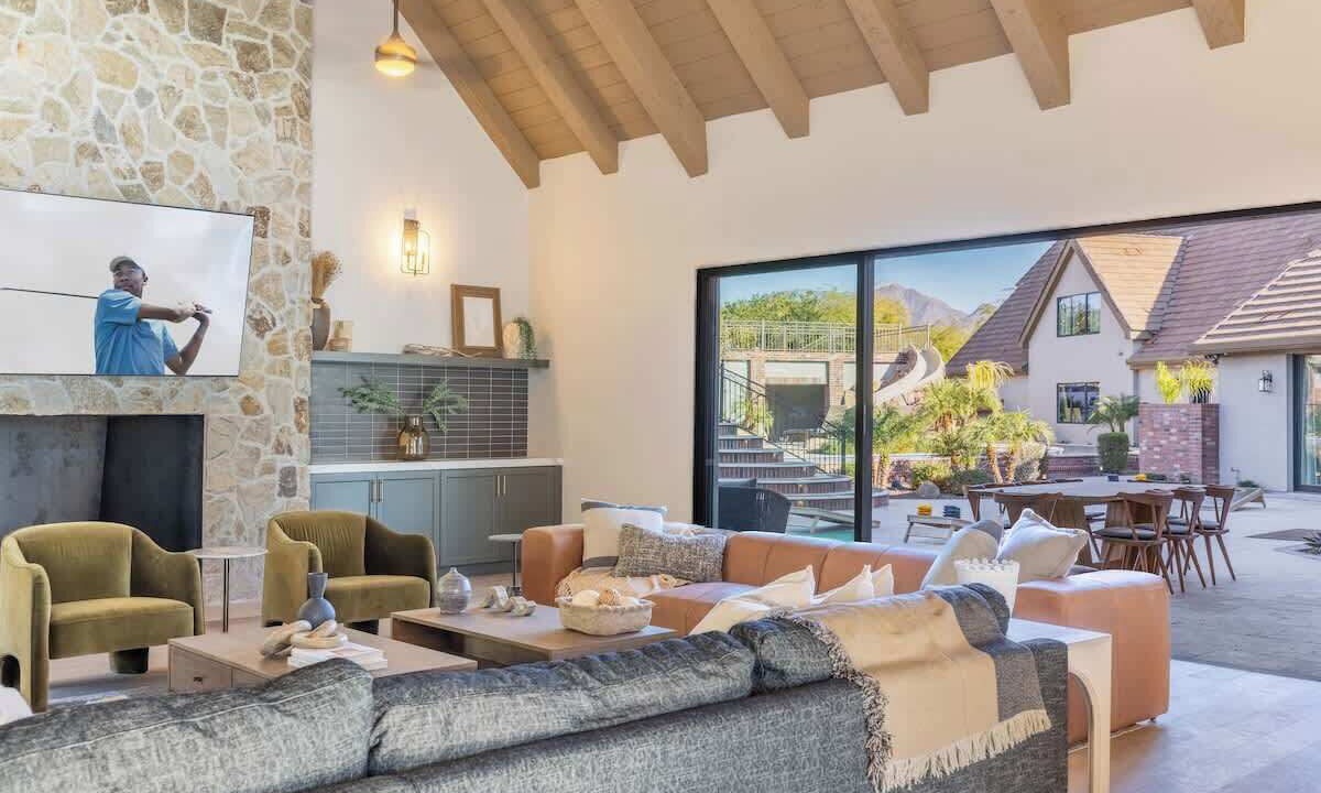 Photo of Livingroom in Cactus Acres