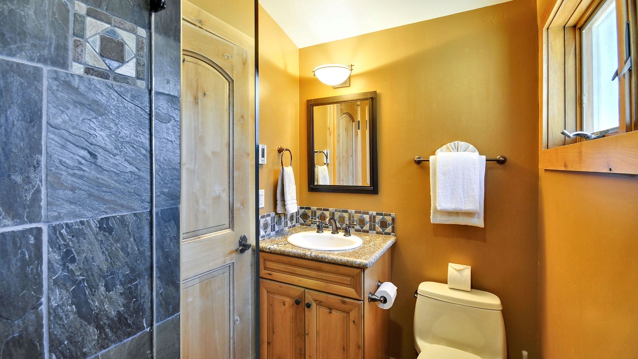 Photo of Bathroom in Lake Forest