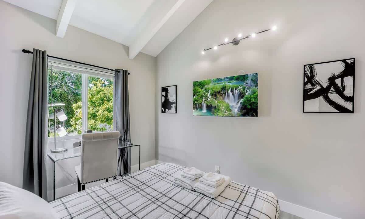 Photo of Bedroom in Menlo Park