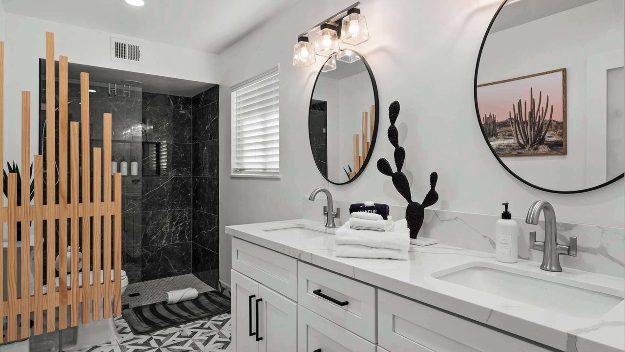 Photo of Bathroom in Central Scottsdale