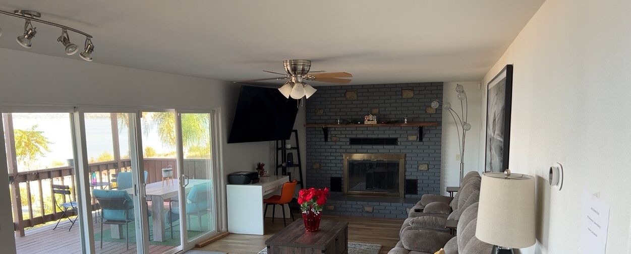 Photo of Livingroom in Lake Elsinore