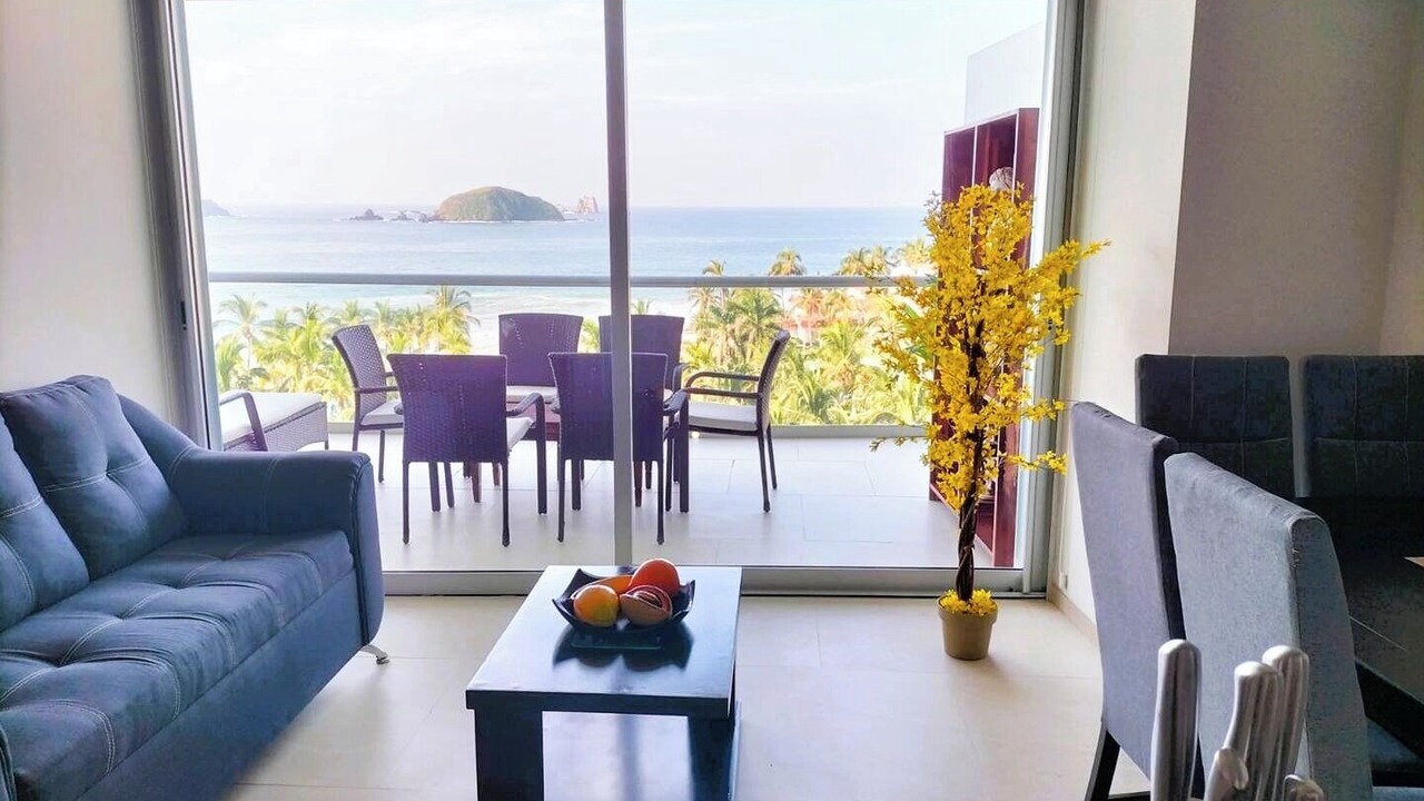 Photo of Livingroom in Ixtapa