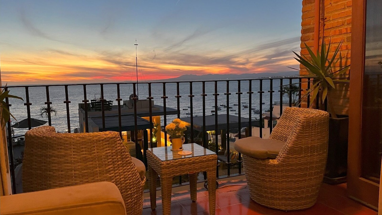 Photo of Patio Balcony in Romantic Zone