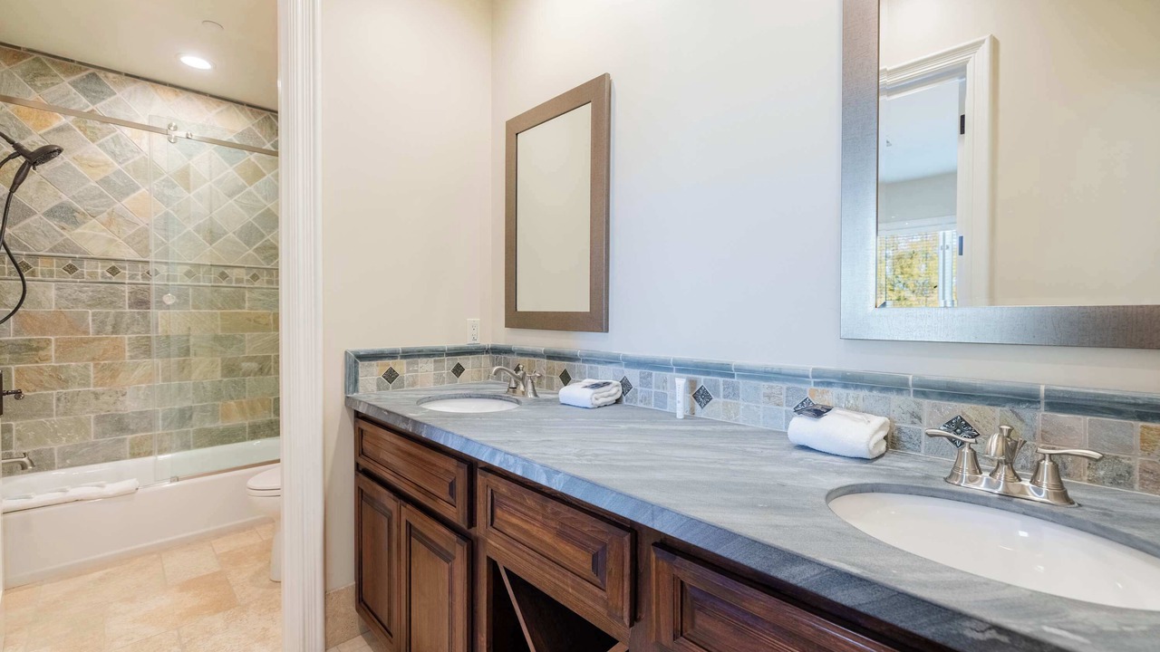 Photo of Bathroom in Pinnacle Peak