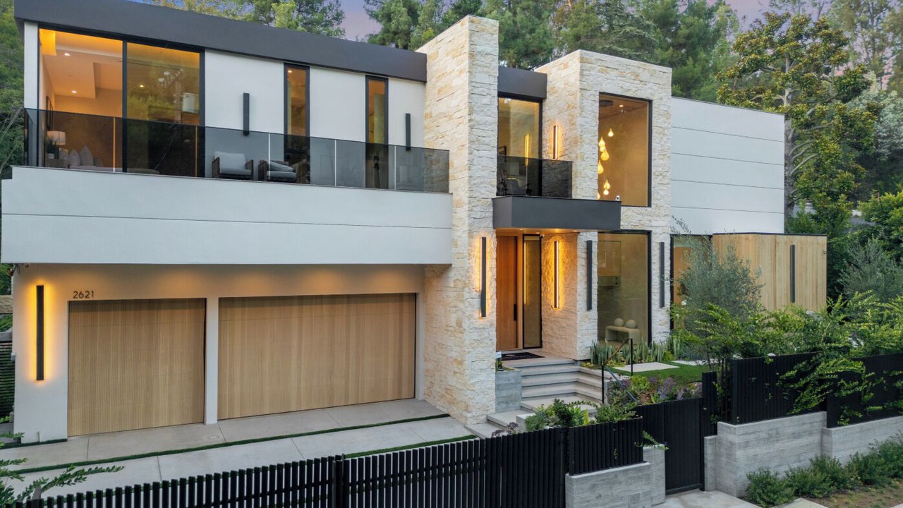 Photo of Outdoor in Beverly Hills