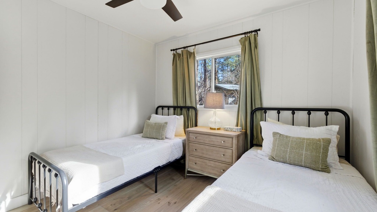 Photo of Bedroom in Groom Creek