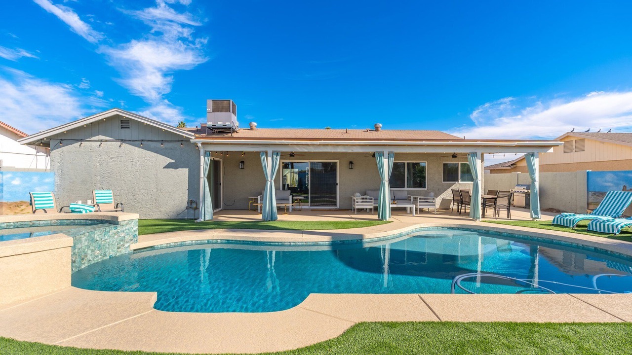 Photo of Outdoor in Desert Foothills Estates
