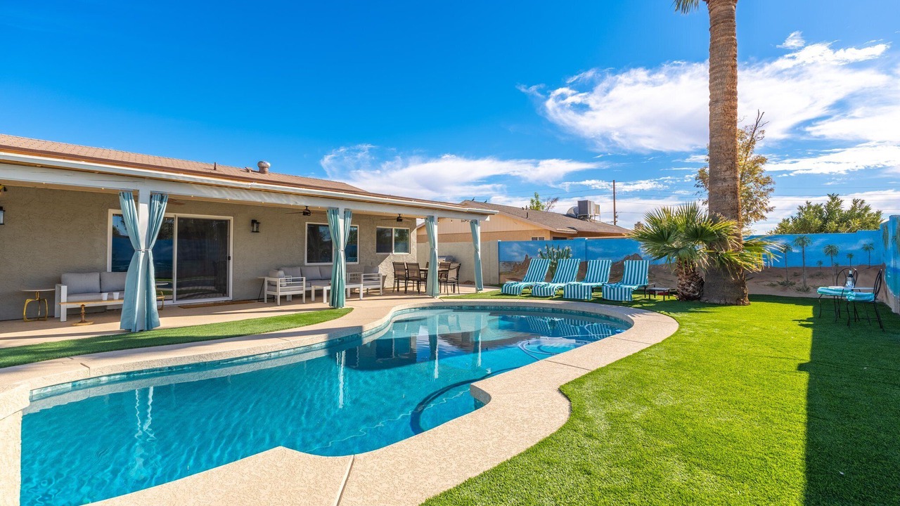 Photo of Outdoor in Desert Foothills Estates
