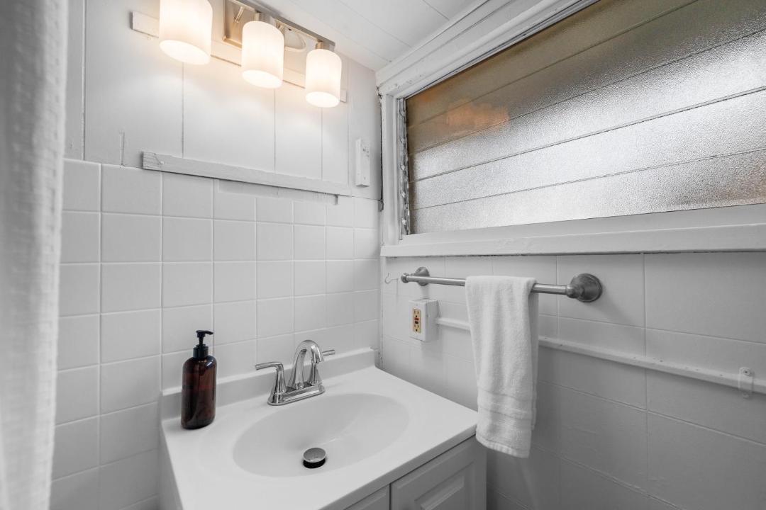 Photo of Bathroom in Beach Barber Tract