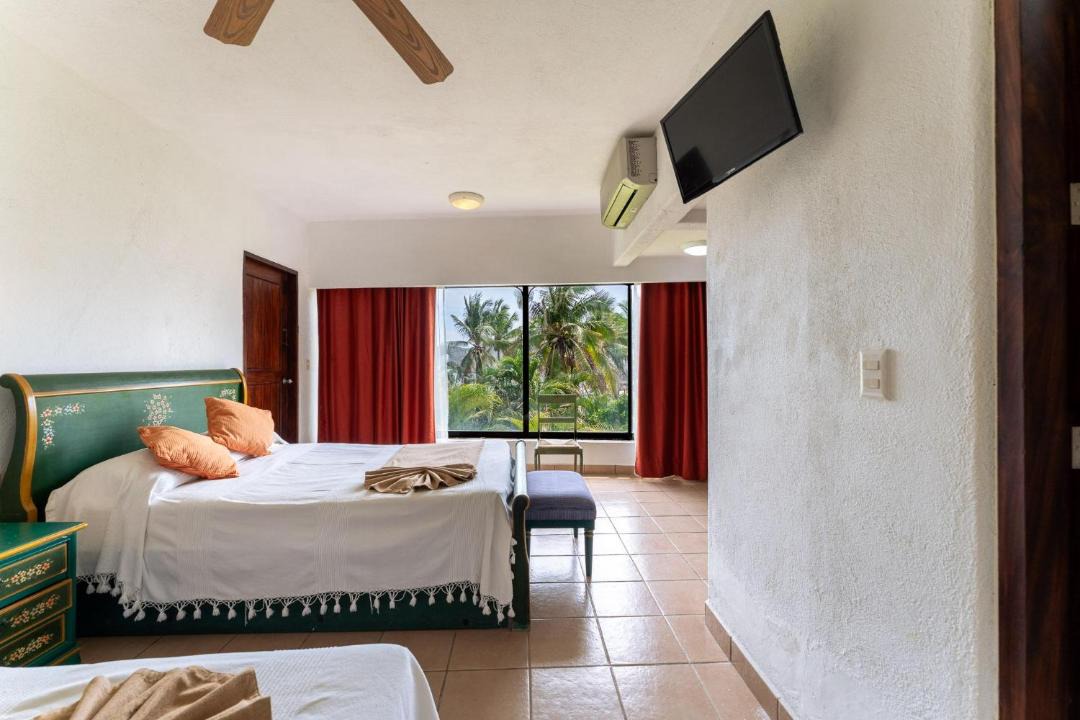 Photo of Others in Santa Maria Huatulco