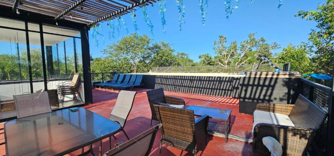 Photo of Patio Balcony in Soliman Bay