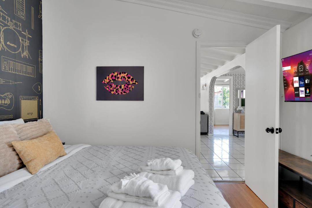Photo of Bedroom in Sherwood Forest and Thistle Development