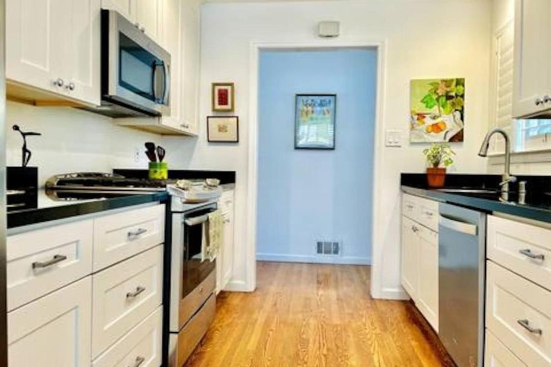 Photo of Kitchen in Willow Glen South - Lincoln Glen