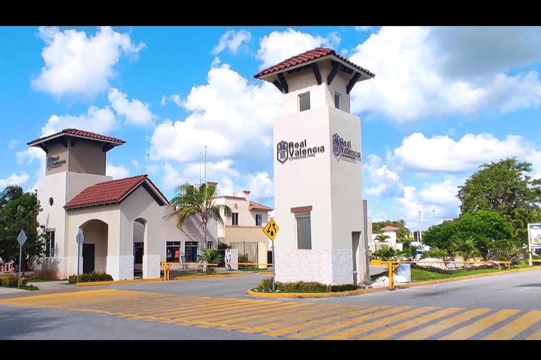 Photo of Buildings in Cancun
