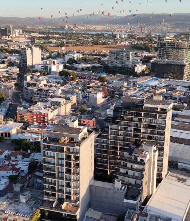 Photo of Others in Leon