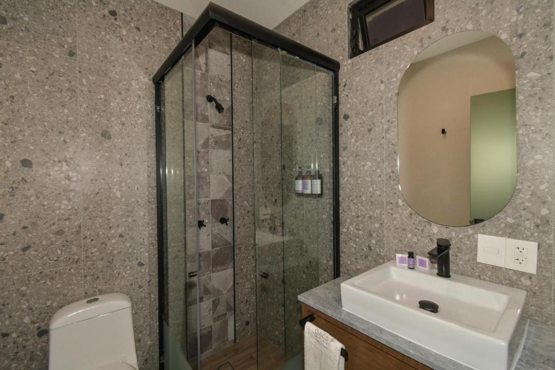 Photo of Bathroom in Zona Expo