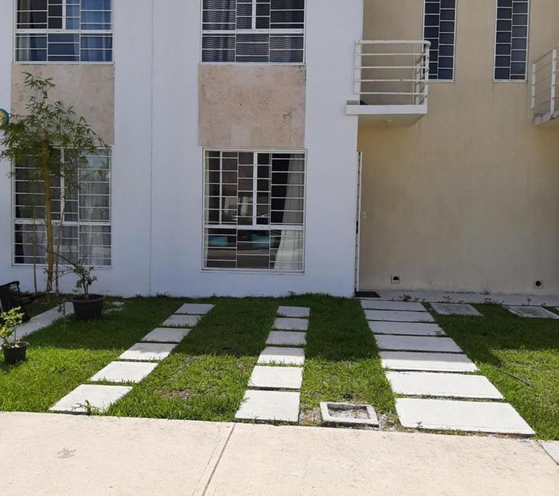 Photo of Buildings in Puerto Juarez
