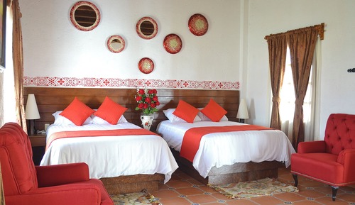 Design Quadruple Room