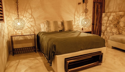 Deluxe Single Room
