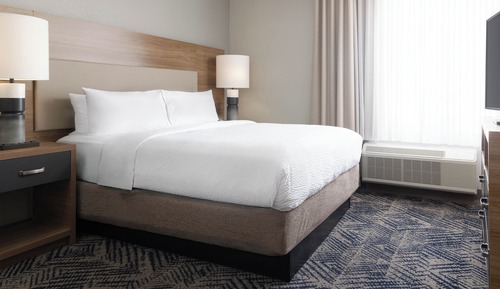 Suite, 1 Bedroom, Accessible (Communications)