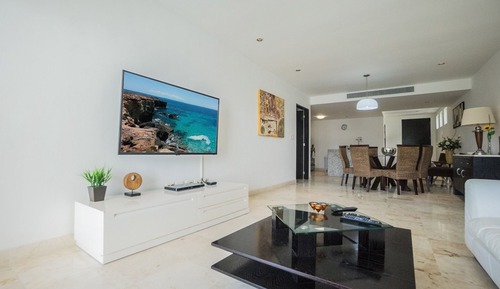 Condo, 2 Bedrooms