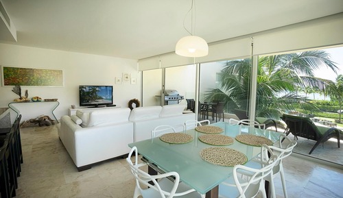 Condo, 2 Bedrooms