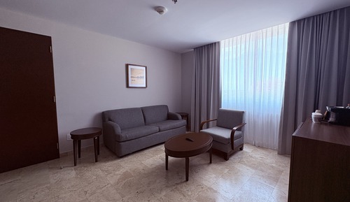 Suite, 1 King Bed